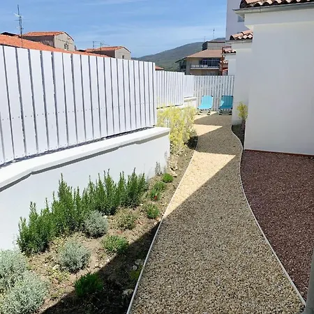 Atico Le Petit Garden Sierra De Apartment *